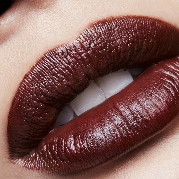MAC MATTE LIPSTICK DOUBLE FUDGE (656)- Dark Warm Brown - Picture 5 of 5